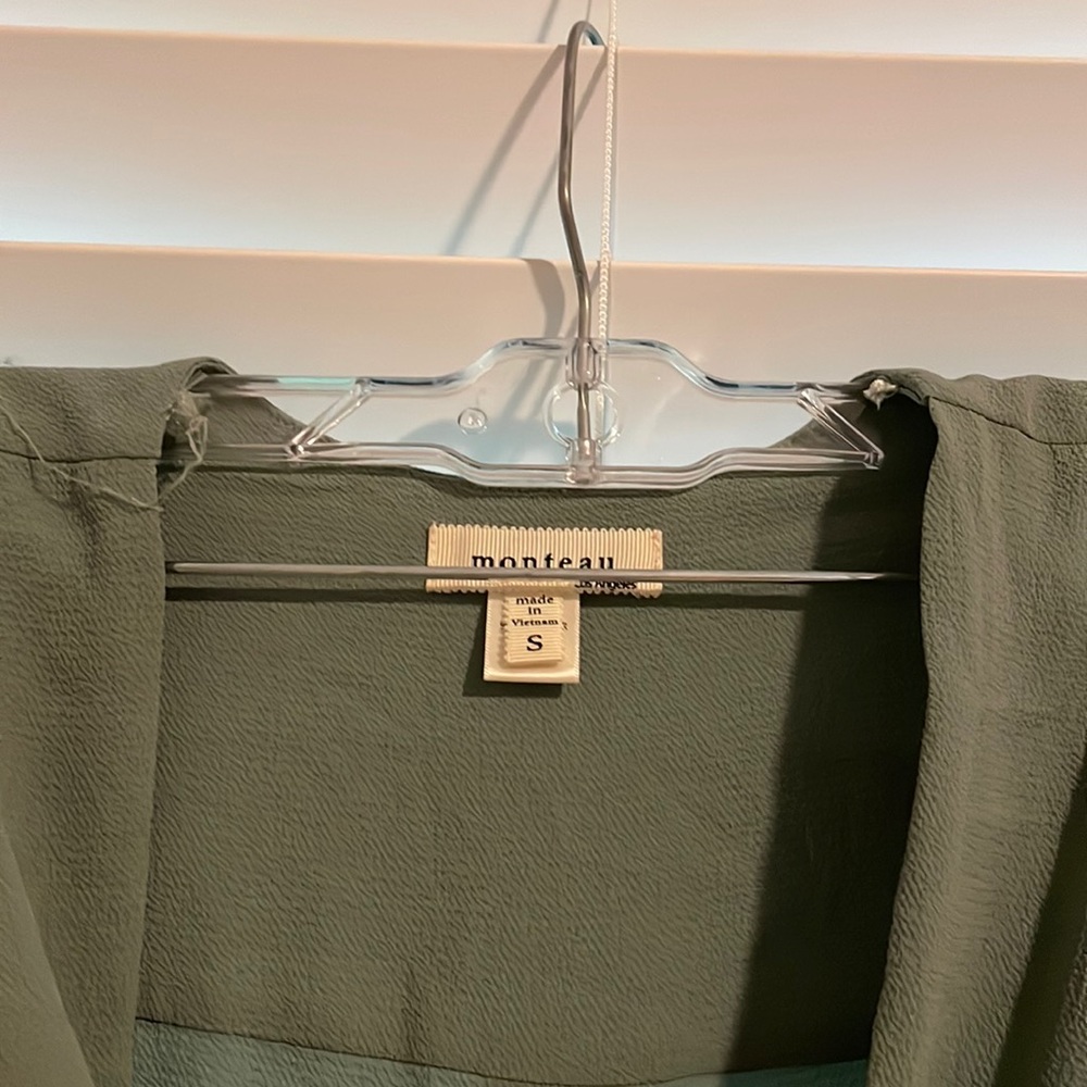 Green Dress/ love this piece! Size Small